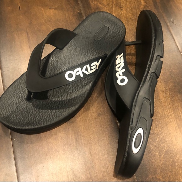 OAKLEY B1b Flip Flops NWOT - Picture 14 of 14